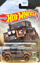 Load image into Gallery viewer, Hot Wheels 2022 '15 Land Rover Defender Double Cab Black Mud Runners 5/5 New