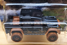 Load image into Gallery viewer, Hot Wheels 2022 '15 Land Rover Defender Double Cab Black Mud Runners 5/5 New