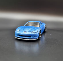 Load image into Gallery viewer, Hot Wheels '11 Corvette Grand Sport Blue #32 2011 New Models