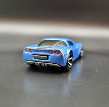 Load image into Gallery viewer, Hot Wheels '11 Corvette Grand Sport Blue #32 2011 New Models