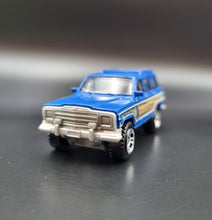 Load image into Gallery viewer, Matchbox 2020 Jeep Wagoneer Blue MBX Countryside 5 Pack Loose