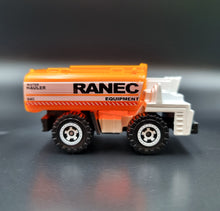 Load image into Gallery viewer, Matchbox 2020 Water Hauler White MBX Construction II 5 Pack Loose