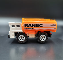 Load image into Gallery viewer, Matchbox 2020 Water Hauler White MBX Construction II 5 Pack Loose