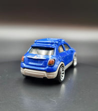 Load image into Gallery viewer, Matchbox 2020 2016 Fiat 500X Blue MBX Highway 5 Pack Loose