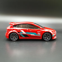 Load image into Gallery viewer, Hot Wheels 2020 '16 Ford Focus RS Red Nightburnerz 5 Pack Loose