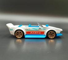 Load image into Gallery viewer, Hot Wheels 2020 Track Manga White Nightburnerz 5 Pack Loose