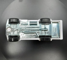 Load image into Gallery viewer, Matchbox 2020 Chow Mobile White City Adventure II 5 Pack Loose