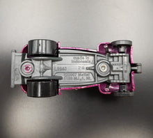 Load image into Gallery viewer, Hot Wheels 2020 Pass'n Gasser Purple HW Flames 5 Pack Loose