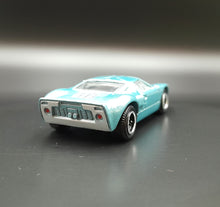 Load image into Gallery viewer, Matchbox 2022 Ford GT40 Light Blue Highway Speeders 5 Pack Loose