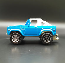 Load image into Gallery viewer, Matchbox 2020 1972 Ford Bronco 4x4 Blue Top Gun Maverick 5 Pack Loose