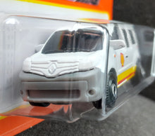 Load image into Gallery viewer, Matchbox 2022 Renault Kangoo Express White MBX Metro #30/100 New Long Card