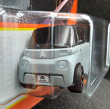 Load image into Gallery viewer, Matchbox 2022 Citroen AMI Grey #32 MBX Metro New Long Card