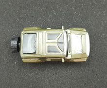 Load image into Gallery viewer, Maisto 2009 Hummer HX Concept Forest Green Fresh Metal