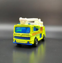 Load image into Gallery viewer, Matchbox 2002 Snorkel Fire Truck Neon Yellow #14 Emergency 2/4