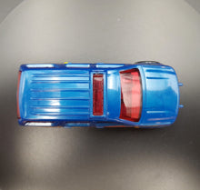 Load image into Gallery viewer, Hot Wheels 2018 '07 Chevy Tahoe Blue Fast Responders 5 Pack Loose