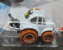 Load image into Gallery viewer, Hot Wheels 2021 '70 Volkswagen Baja Bug Grey #33 Baja Blazers 5/10 New Long Card