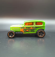 Load image into Gallery viewer, Hot Wheels 2018 Midnight Otto Green Multipack Exclusive Loose