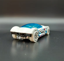 Load image into Gallery viewer, Hot Wheels 2016 Golden Arrow White HW Snow Stormers 5-Pack Loose