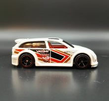 Load image into Gallery viewer, Hot Wheels 2016 Audacious White NightBurnerz 5-Pack Loose