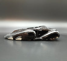 Load image into Gallery viewer, Hot Wheels 2004 Crooze Ooz Coupe Black #6 McDonald's