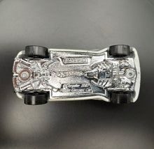 Load image into Gallery viewer, Hot Wheels 2008 Dodge Concept Car White #87 Web Trading Cars 11/24