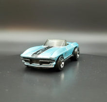 Load image into Gallery viewer, Hot Wheels 2005 '65 Corvette Light Blue #170 Mainline