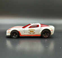 Load image into Gallery viewer, Hot Wheels 2012 '11 Corvette Grand Sport Pearl White #162 HW Main Street 2/10