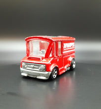 Load image into Gallery viewer, Hot Wheels 2010 Bread Box Red #13 2010 New Models 13/44