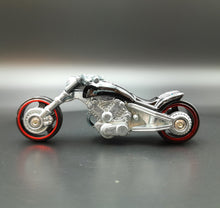 Load image into Gallery viewer, Hot Wheels 2017 Blast Lane Black #236 HW Moto 5/5