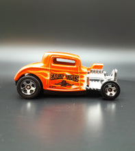 Load image into Gallery viewer, Hot Wheels 2018 '32 Ford Orange #129 HW Flames 10/10
