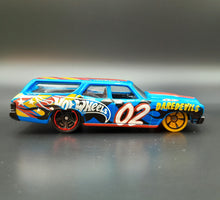 Load image into Gallery viewer, Hot Wheels 2018 '70 Chevelle SS Wagon Blue HW Daredevils 1/5