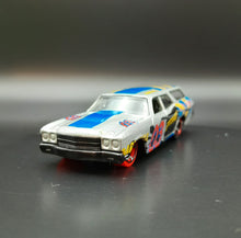 Load image into Gallery viewer, Hot Wheels 2018 '70 Chevelle SS Wagon Silver HW Daredevils 1/5