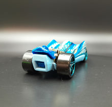 Load image into Gallery viewer, Hot Wheels 2013 Super Stinger Blue #71 HW Imagination Surf Patrol 1/5