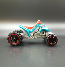 Load image into Gallery viewer, Hot Wheels 2013 Sand Stinger Teal #98 HW Stunt 3/5