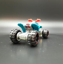 Load image into Gallery viewer, Hot Wheels 2013 Sand Stinger Teal #98 HW Stunt 3/5