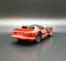 Load image into Gallery viewer, Hot Wheels 2004 Dodge Viper RT/10 Red Loose B-Day Gift Pack - Rare Find