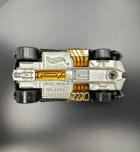 Load image into Gallery viewer, Hot Wheels 2006 Sinistra Black #188 Mainline