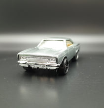 Load image into Gallery viewer, Hot Wheels 2017 '70 Plymouth Roadrunner Grey Fast & Furious 3/8