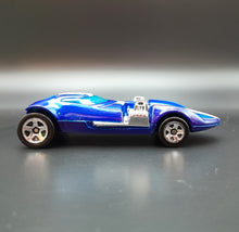 Load image into Gallery viewer, Hot Wheels 2018 Twin Mill Blue #194 HW Exotics 3/10