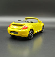 Load image into Gallery viewer, Majorette 2020 Volkswagen New Beetle Cabriolet Yellow #203B VW Giftpack Loose