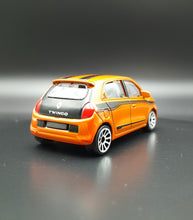 Load image into Gallery viewer, Majorette 2018 Renault Twingo Mk3 Orange #206 Street Cars