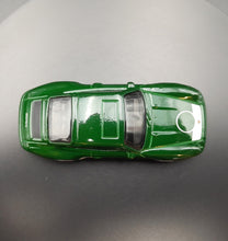 Load image into Gallery viewer, Hot Wheels 2021 '96 Porsche Carrera Dark Green #16 HW Dream Garage 1/5