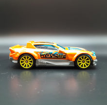 Load image into Gallery viewer, Hot Wheels 2018 Rally Cat Orange #5/5 HW Daredevils