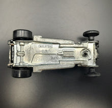 Load image into Gallery viewer, Hot Wheels 2010 Fangula Black #8 New Models