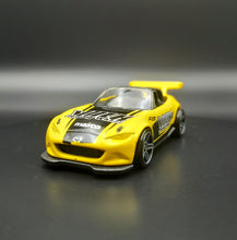 Load image into Gallery viewer, Hot Wheels 2017 '15 Mazda MX-5 Miata Yellow #80 HW Speed Graphics 9/10