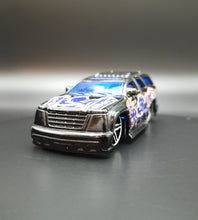 Load image into Gallery viewer, Hot Wheels 2004 Cadillac Escalade Black #3/5 Crank Itz Series