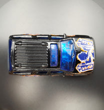 Load image into Gallery viewer, Hot Wheels 2004 Cadillac Escalade Black #3/5 Crank Itz Series