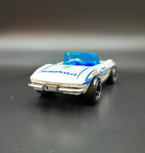 Load image into Gallery viewer, Hot Wheels 2012 '65 Corvette White #166 HW Main Street 6/10