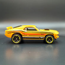 Load image into Gallery viewer, Hot Wheels 2014 '70 Mustang Mach 1 Dark Yellow #7/10 HW City