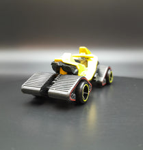 Load image into Gallery viewer, Hot Wheels 2015 Snow Stormer Yellow #5/5 HW Off-Road Ice Mountain